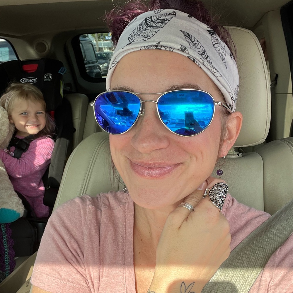 Meet your Posher, Jen